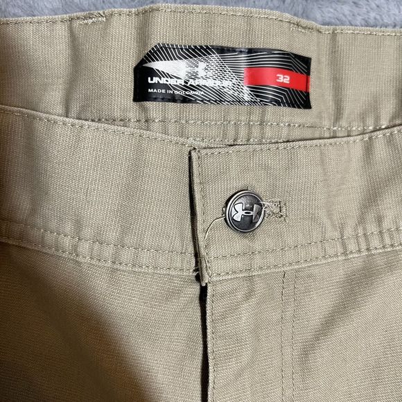 Under Armour UA Shorts Performance Tan Canvas Cargo Mens Size 32 - Picture 2 of 12